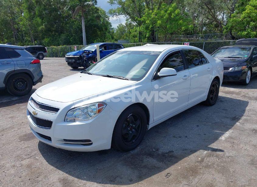 Photo 2 of 2010 Chevrolet Malibu LT (VIN 1G1ZC5EB3AF226188)