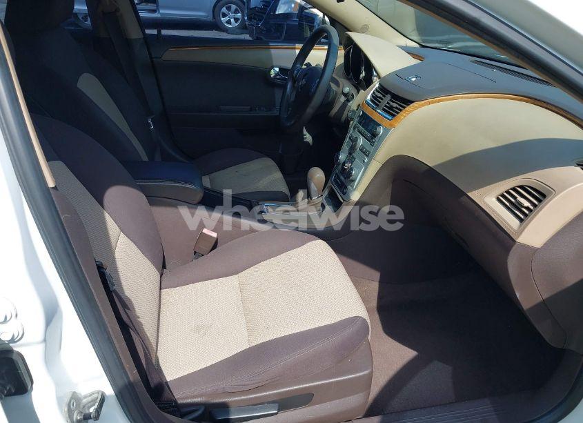 Photo 5 of 2010 Chevrolet Malibu LT (VIN 1G1ZC5EB3AF226188)