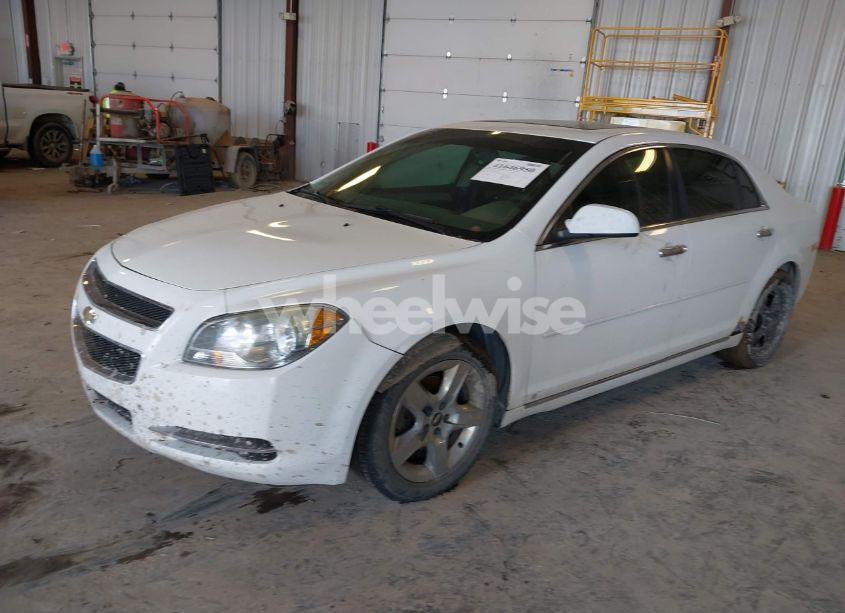 Photo 2 of 2010 Chevrolet Malibu LT (VIN 1G1ZC5EB5A4116951)