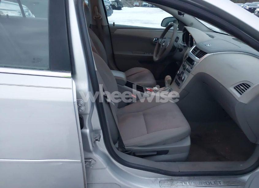 Photo 5 of 2010 Chevrolet Malibu LT (VIN 1G1ZC5EB6AF117224)