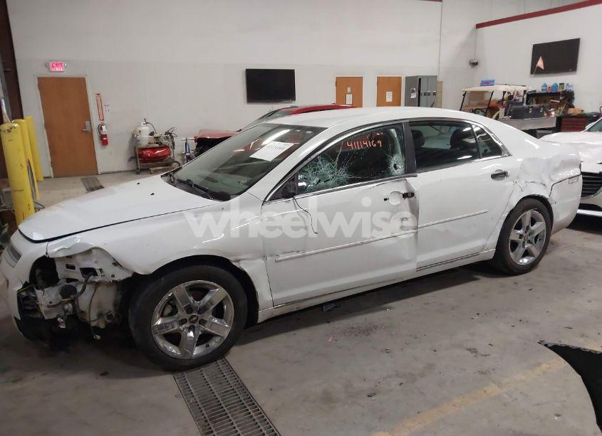 Photo 2 of 2010 Chevrolet Malibu LT (VIN 1G1ZC5EB7AF278049)