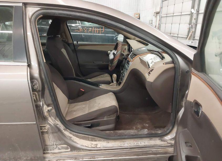 Photo 5 of 2010 Chevrolet Malibu LT (VIN 1G1ZC5EB8AF163329)