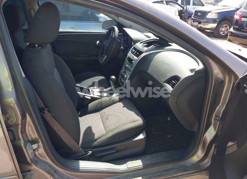 Photo 5 of 2010 Chevrolet Malibu LT (VIN 1G1ZC5EB8AF174282)