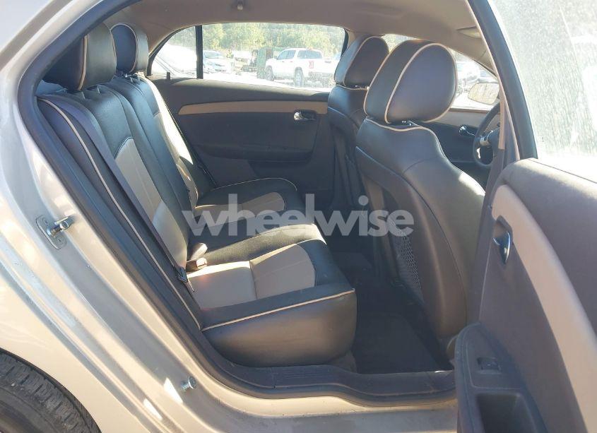 Photo 8 of 2010 Chevrolet Malibu LT (VIN 1G1ZC5EB8AF275144)