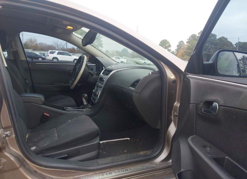 Photo 5 of 2010 Chevrolet Malibu LT (VIN 1G1ZC5EB9AF299971)