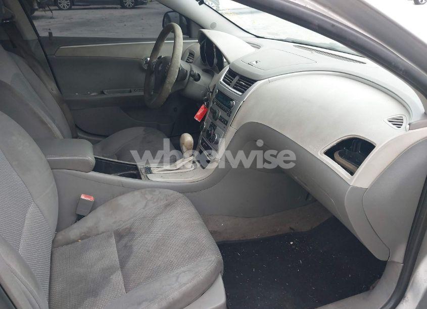 Photo 5 of 2010 Chevrolet Malibu LT (VIN 1G1ZC5EBXA4157821)