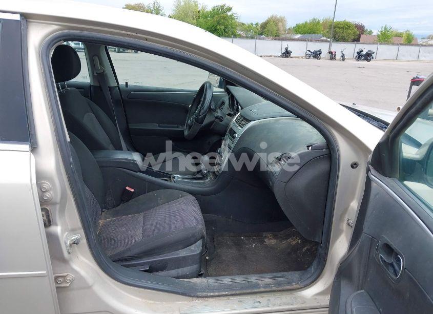 Photo 5 of 2010 Chevrolet Malibu LT (VIN 1G1ZC5EBXAF211610)