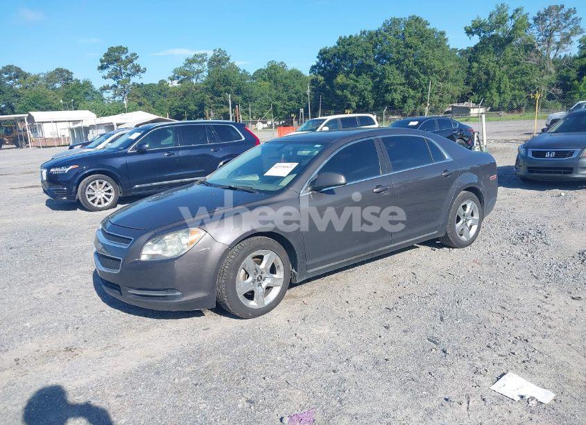 Photo 2 of 2010 Chevrolet Malibu LT (VIN 1G1ZC5EBXAF250553)