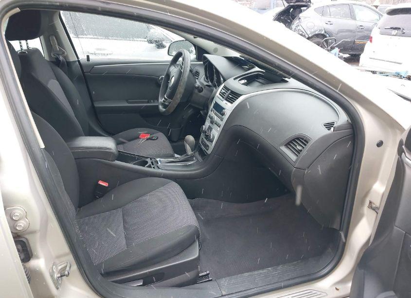 Photo 5 of 2010 Chevrolet Malibu LT (VIN 1G1ZC5EBXAF269832)