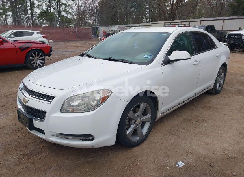 Photo 2 of 2011 Chevrolet Malibu 1LT (VIN 1G1ZC5EU2BF100181)