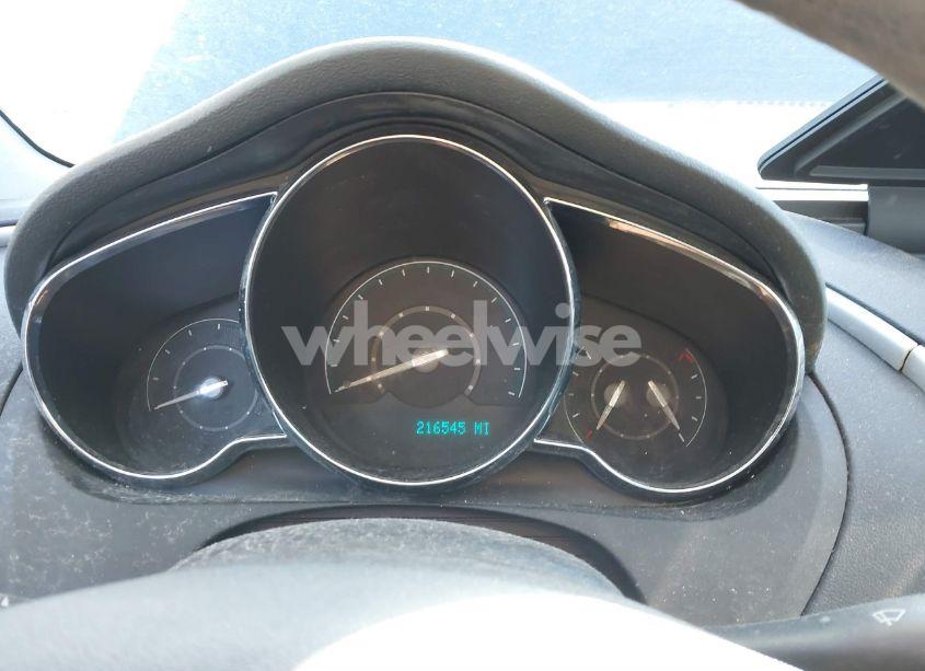 Photo 7 of 2011 Chevrolet Malibu 1LT (VIN 1G1ZC5EU2BF162888)