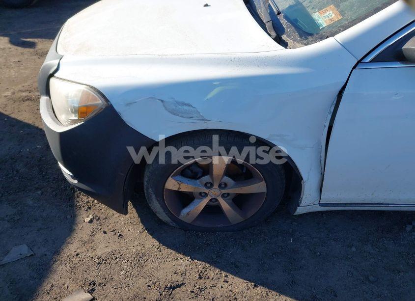 Photo 6 of 2011 Chevrolet Malibu 1LT (VIN 1G1ZC5EU3BF132461)