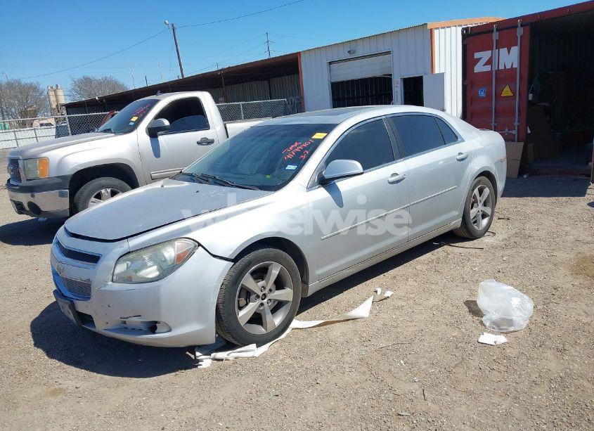 Photo 2 of 2011 Chevrolet Malibu 1LT (VIN 1G1ZC5EU4BF332975)