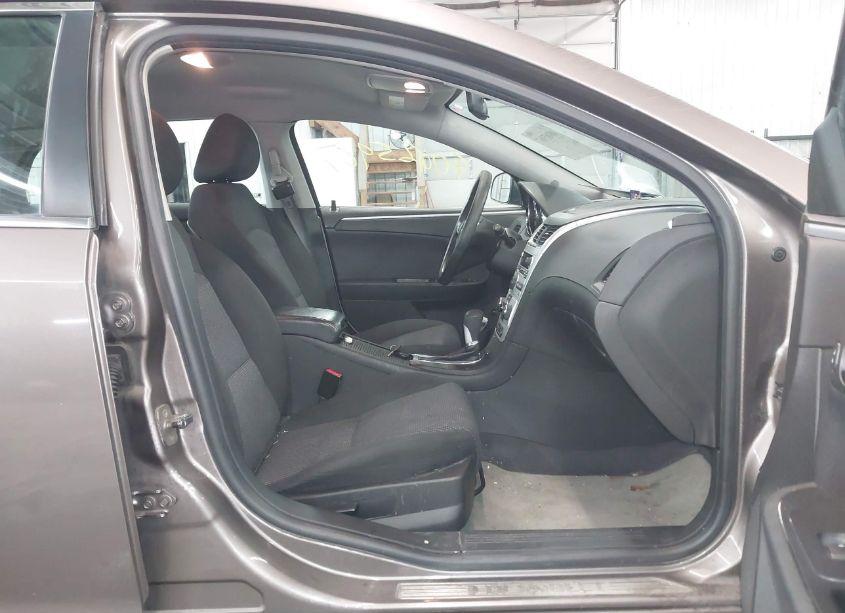 Photo 5 of 2011 Chevrolet Malibu 1LT (VIN 1G1ZC5EU8BF347365)