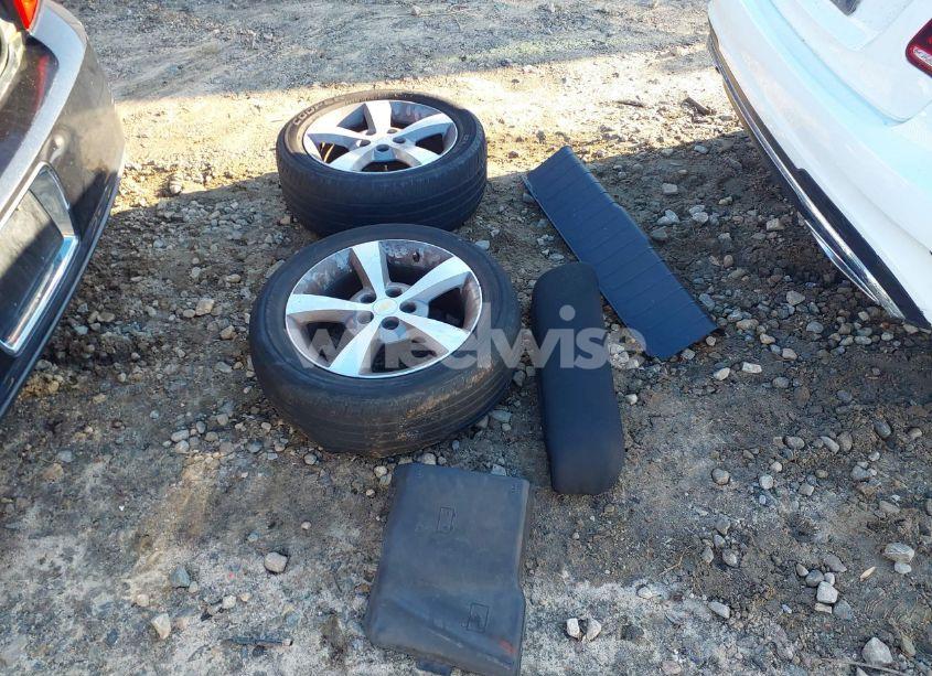 Photo 12 of 2012 Chevrolet Malibu 1LT (VIN 1G1ZC5EUXCF119515)