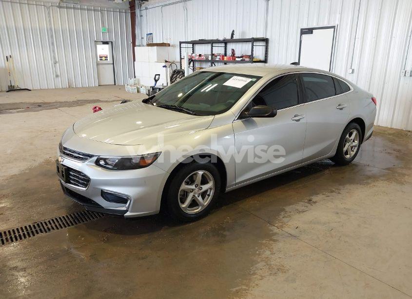 Photo 2 of 2017 Chevrolet Malibu 1FL (VIN 1G1ZC5ST1HF234829)