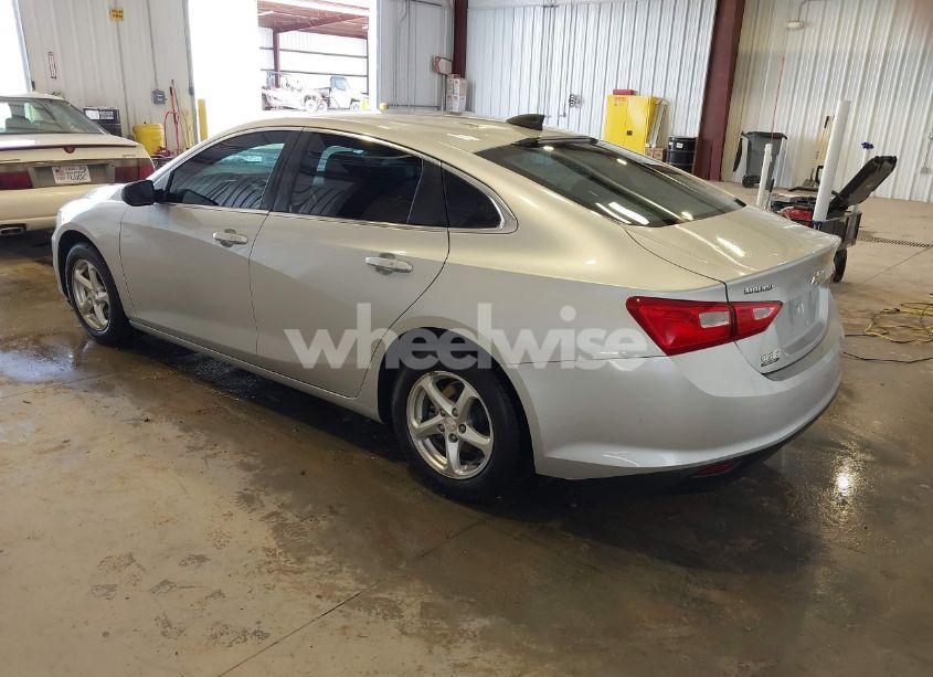 Photo 3 of 2017 Chevrolet Malibu 1FL (VIN 1G1ZC5ST1HF234829)