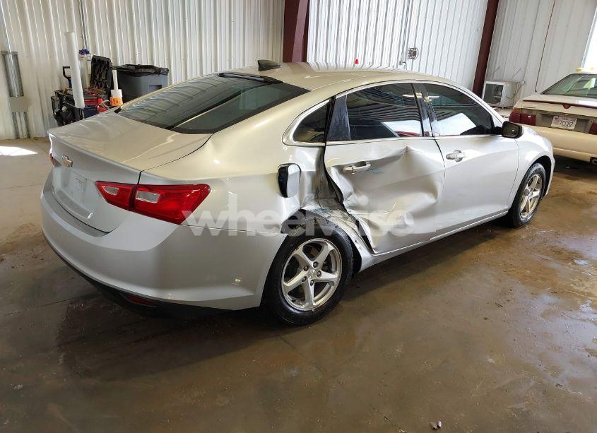Photo 4 of 2017 Chevrolet Malibu 1FL (VIN 1G1ZC5ST1HF234829)