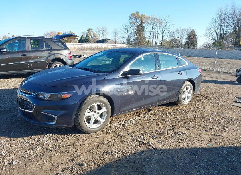 Photo 2 of 2017 Chevrolet Malibu 1FL (VIN 1G1ZC5ST1HF256149)
