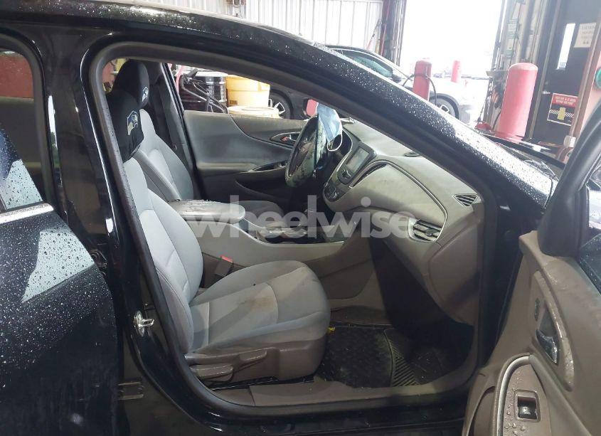 Photo 5 of 2017 Chevrolet Malibu 1FL (VIN 1G1ZC5ST1HF259231)