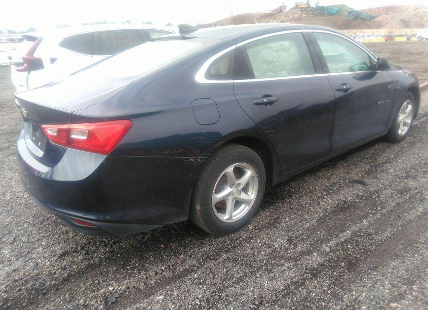 Photo 4 of 2018 Chevrolet Malibu 1FL (VIN 1G1ZC5ST1JF178588)