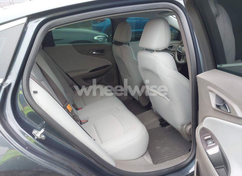 Photo 8 of 2019 Chevrolet Malibu 1FL (VIN 1G1ZC5ST1KF106016)