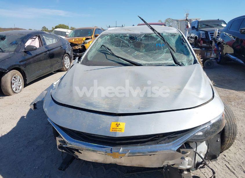 Photo 11 of 2019 Chevrolet Malibu 1FL (VIN 1G1ZC5ST1KF138058)