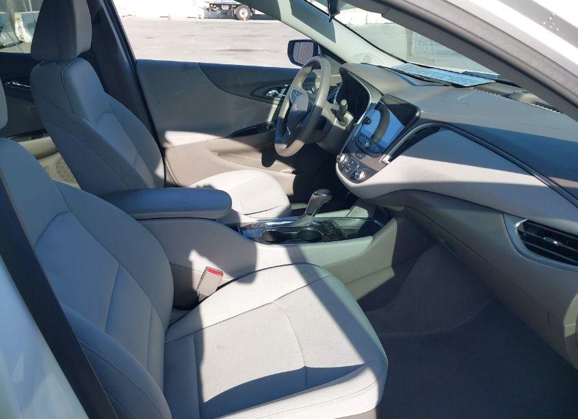 Photo 5 of 2020 Chevrolet Malibu FWD 1FL (VIN 1G1ZC5ST1LF078722)