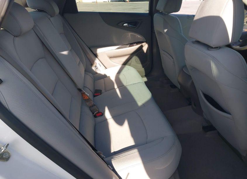 Photo 8 of 2020 Chevrolet Malibu FWD 1FL (VIN 1G1ZC5ST1LF078722)
