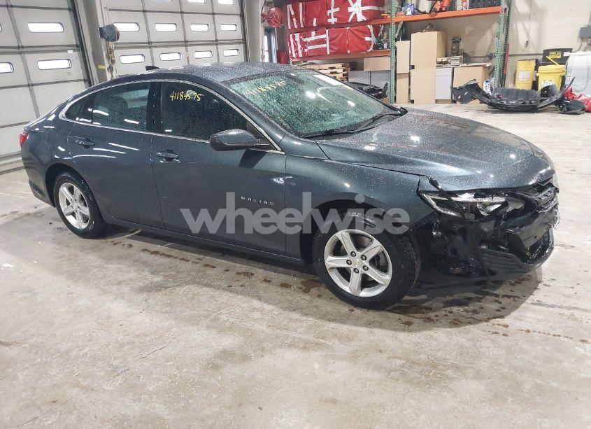 2020 Chevrolet Malibu FWD 1FL (VIN 1G1ZC5ST1LF101867) main photo