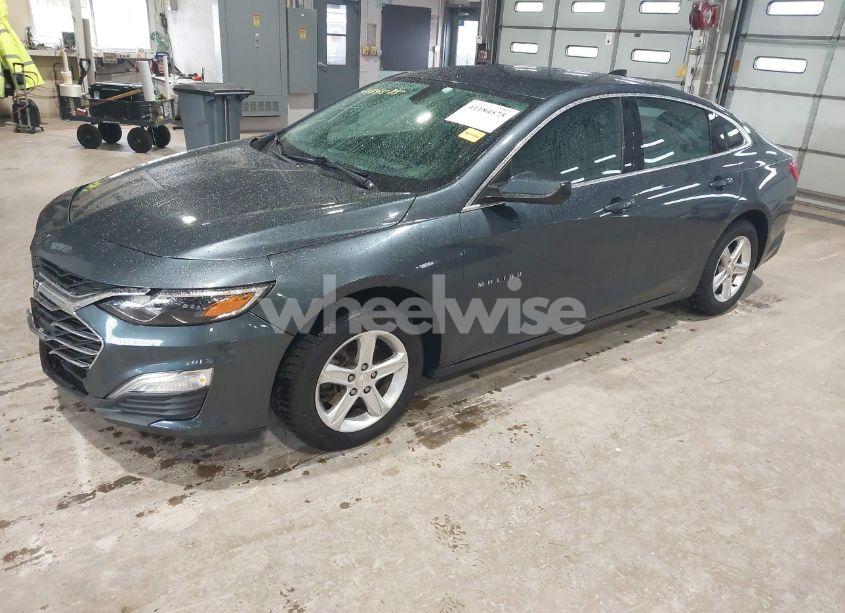 Photo 2 of 2020 Chevrolet Malibu FWD 1FL (VIN 1G1ZC5ST1LF101867)
