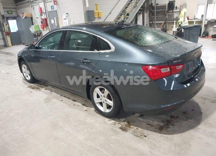Photo 3 of 2020 Chevrolet Malibu FWD 1FL (VIN 1G1ZC5ST1LF101867)