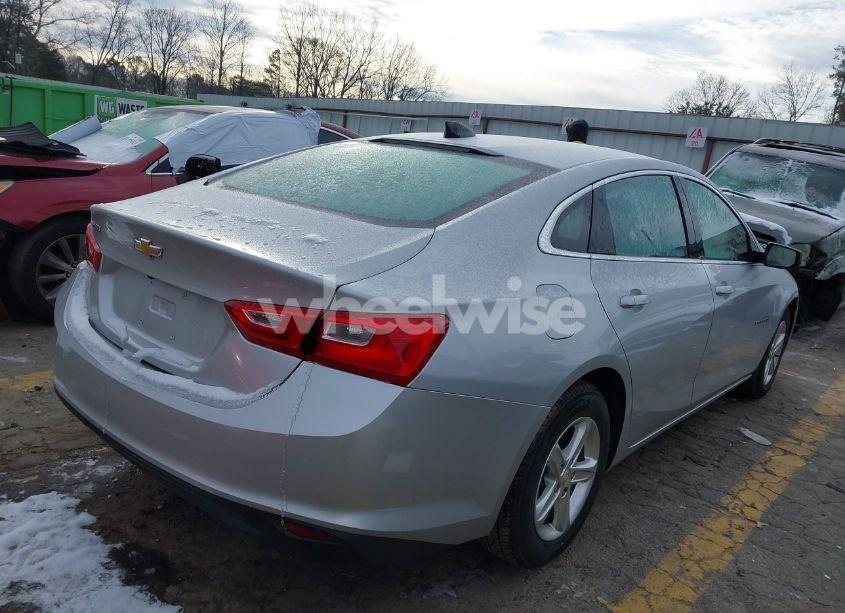 Photo 4 of 2021 Chevrolet Malibu FWD 1FL (VIN 1G1ZC5ST1MF082268)