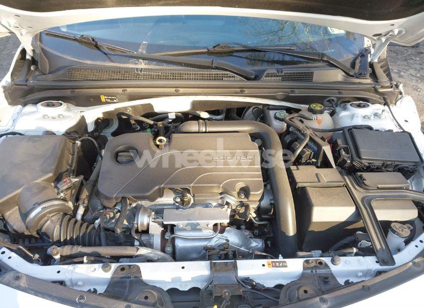 Photo 10 of 2021 Chevrolet Malibu FWD 1FL (VIN 1G1ZC5ST1MF087695)