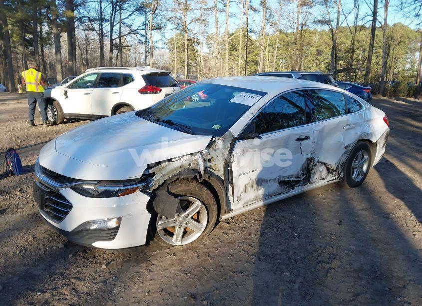 Photo 2 of 2021 Chevrolet Malibu FWD 1FL (VIN 1G1ZC5ST1MF087695)
