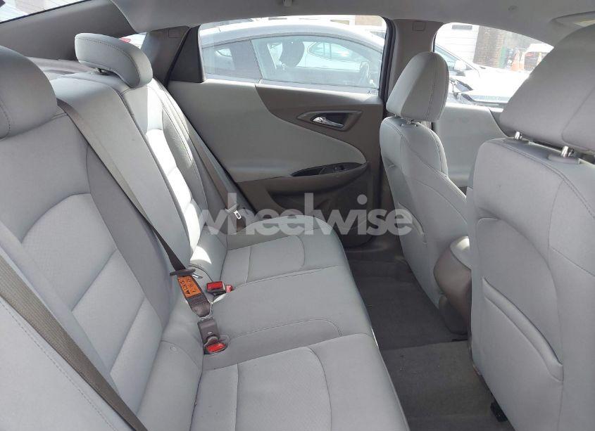 Photo 8 of 2022 Chevrolet Malibu FWD 1FL (VIN 1G1ZC5ST1NF148707)