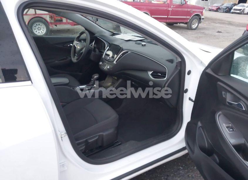 Photo 5 of 2023 Chevrolet Malibu FWD 1FL (VIN 1G1ZC5ST1PF155725)