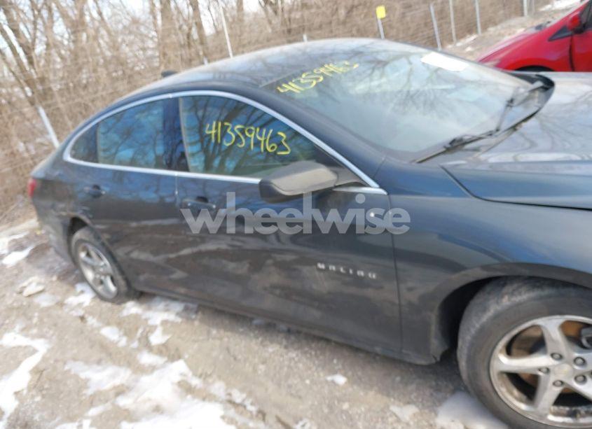 Photo 13 of 2018 Chevrolet Malibu 1FL (VIN 1G1ZC5ST2JF210447)