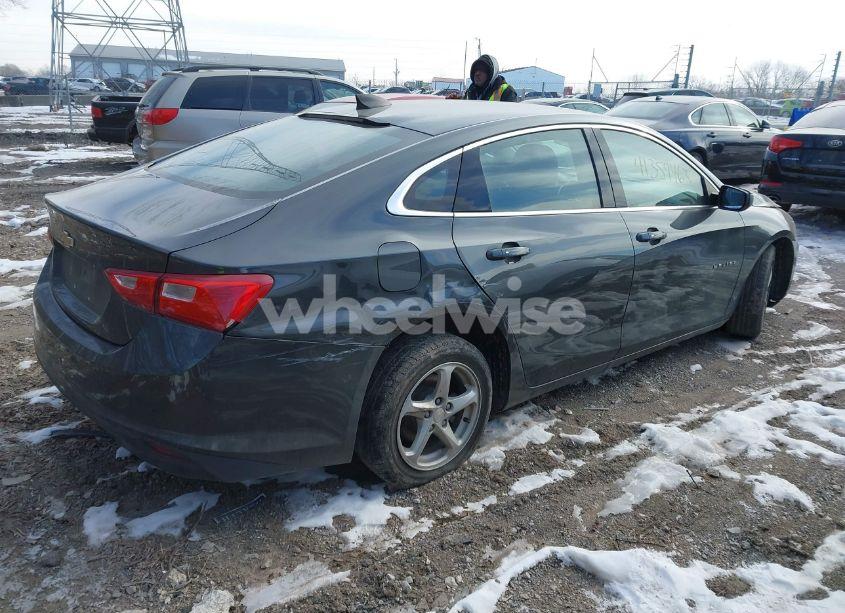 Photo 4 of 2018 Chevrolet Malibu 1FL (VIN 1G1ZC5ST2JF210447)