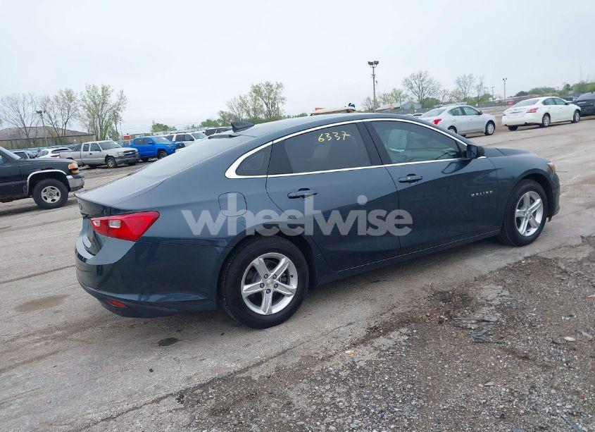 Photo 4 of 2020 Chevrolet Malibu FWD 1FL (VIN 1G1ZC5ST2LF079927)