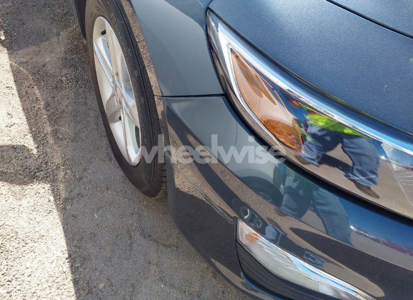 Photo 6 of 2020 Chevrolet Malibu FWD 1FL (VIN 1G1ZC5ST2LF079927)