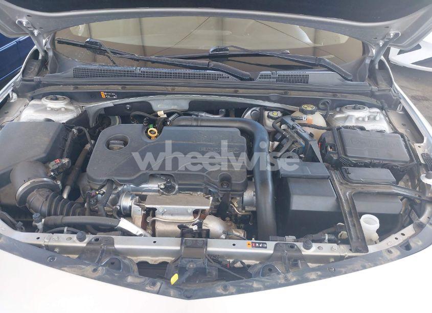 Photo 10 of 2021 Chevrolet Malibu FWD 1FL (VIN 1G1ZC5ST2MF039980)