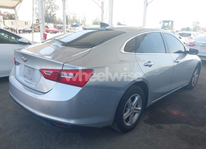 Photo 4 of 2021 Chevrolet Malibu FWD 1FL (VIN 1G1ZC5ST2MF039980)