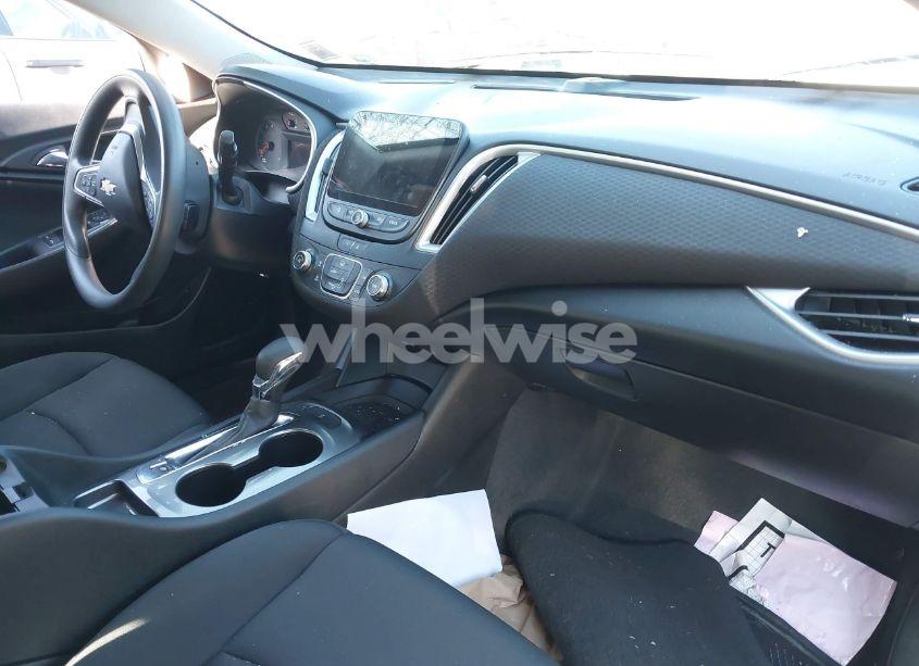 Photo 5 of 2023 Chevrolet Malibu FWD 1FL (VIN 1G1ZC5ST2PF189687)