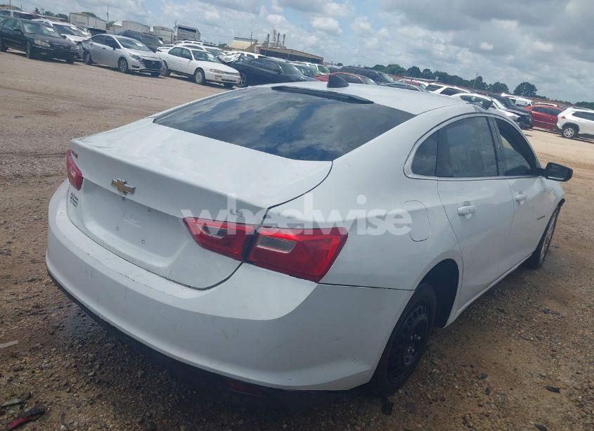 Photo 4 of 2016 Chevrolet Malibu 1FL (VIN 1G1ZC5ST3GF212524)