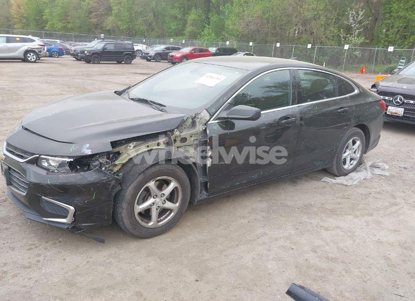 Photo 2 of 2017 Chevrolet Malibu 1FL (VIN 1G1ZC5ST3HF265757)