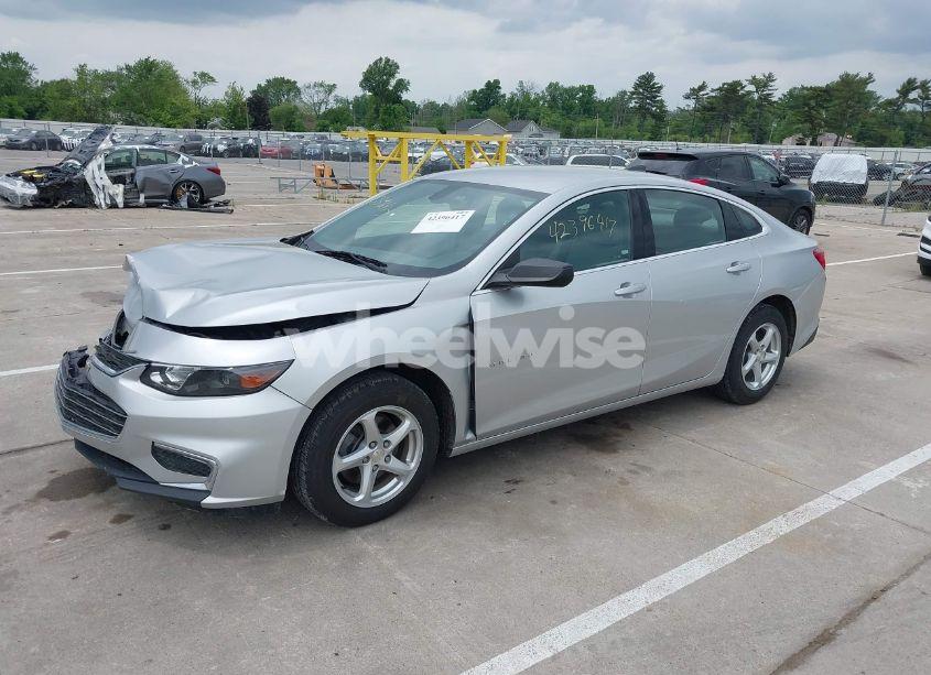Photo 2 of 2018 Chevrolet Malibu 1FL (VIN 1G1ZC5ST3JF100006)