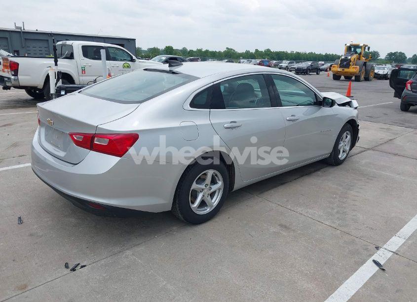Photo 4 of 2018 Chevrolet Malibu 1FL (VIN 1G1ZC5ST3JF100006)