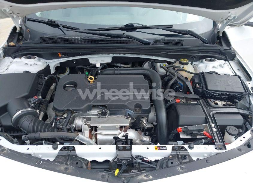 Photo 10 of 2020 Chevrolet Malibu FWD 1FL (VIN 1G1ZC5ST3LF082366)