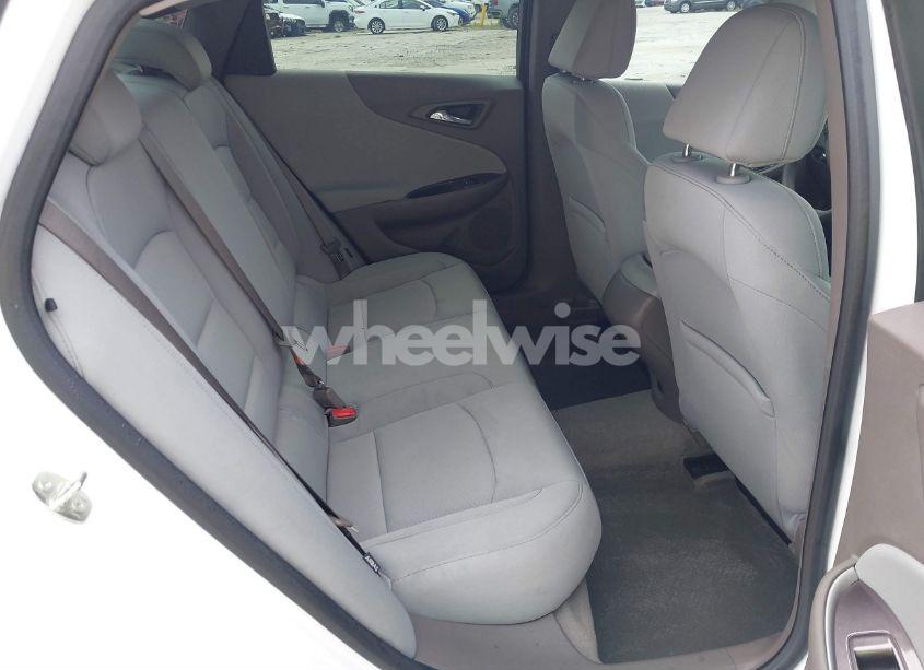 Photo 8 of 2020 Chevrolet Malibu FWD 1FL (VIN 1G1ZC5ST3LF082366)
